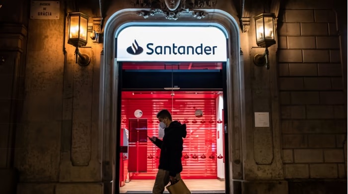 Santander - Photo Credit - Angel Garcia - Bloomberg